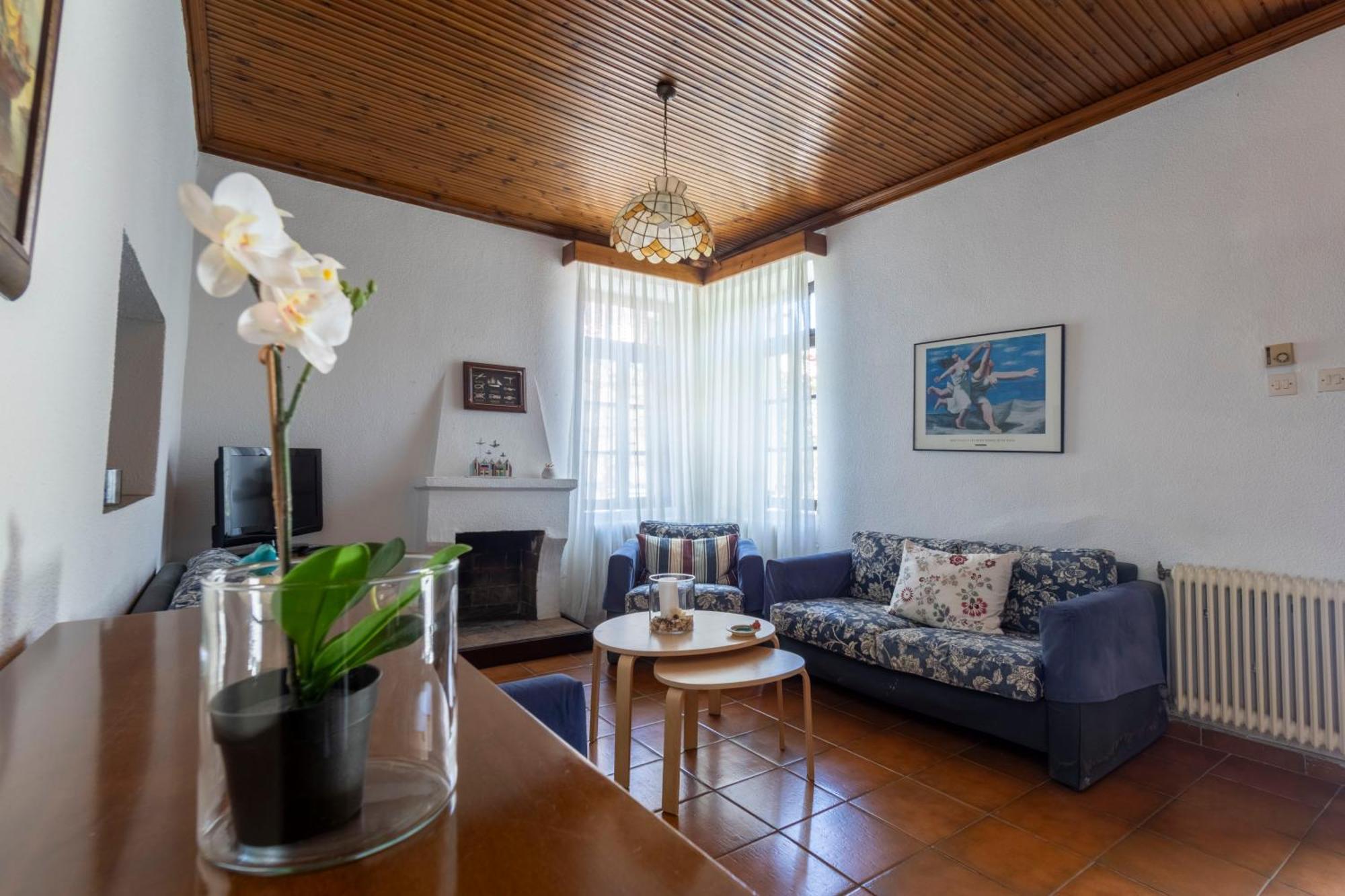 Traditional Stone-built House Villa Afytos